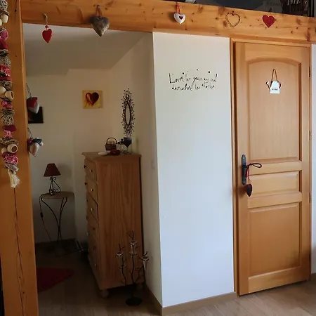 Le Relais Du Grand Logis 3* Civrieux